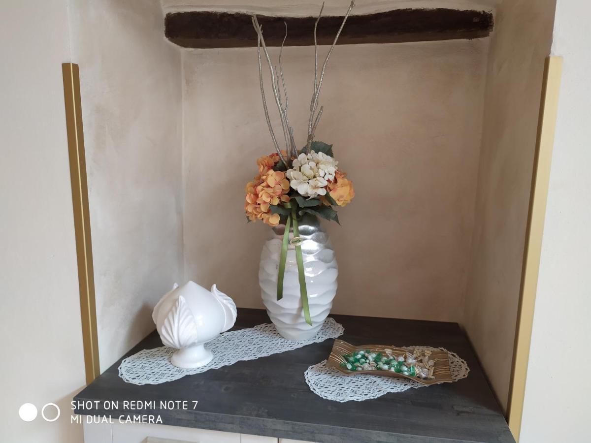 Afrodite Luxury Suite เวเญ ภายนอก รูปภาพ